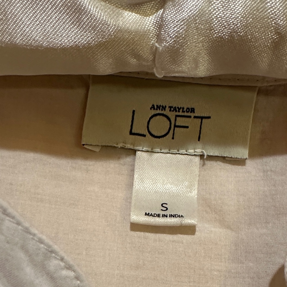LOFT Ivory Ruffled Blouse - Picture 2 of 3